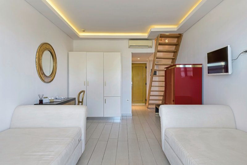 Diamond Deluxe Hotel 35