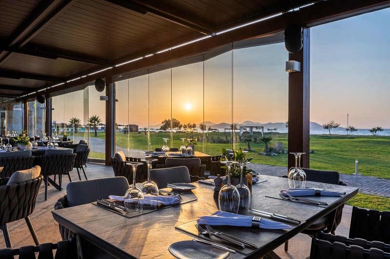 Astir Odysseus Resort & Spa 8