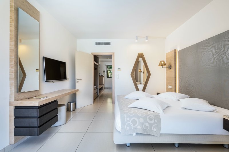 Astir Odysseus Resort & Spa 40