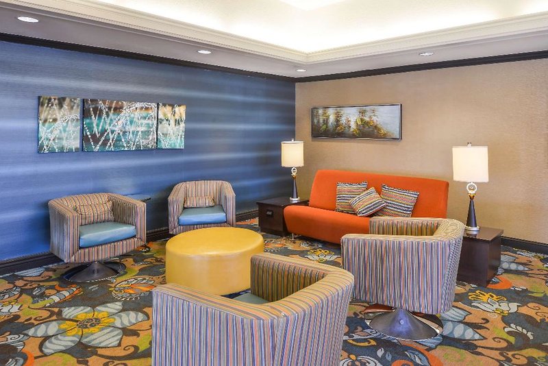 Best Western Plus Kelly Inn Omaha