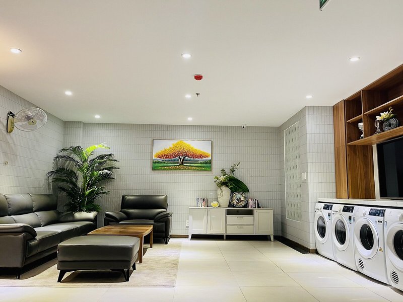 Lanura Apartments And Hotel 29