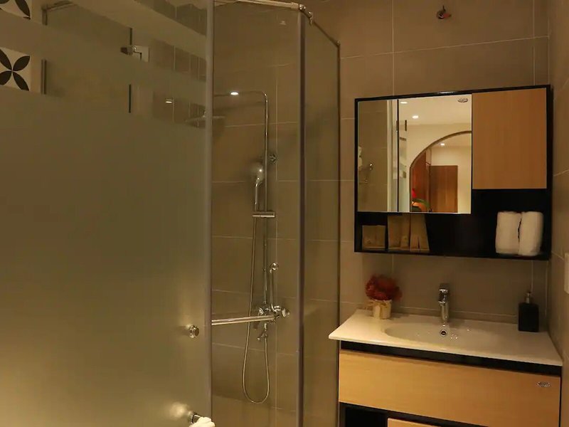 Lanura Apartments And Hotel 36