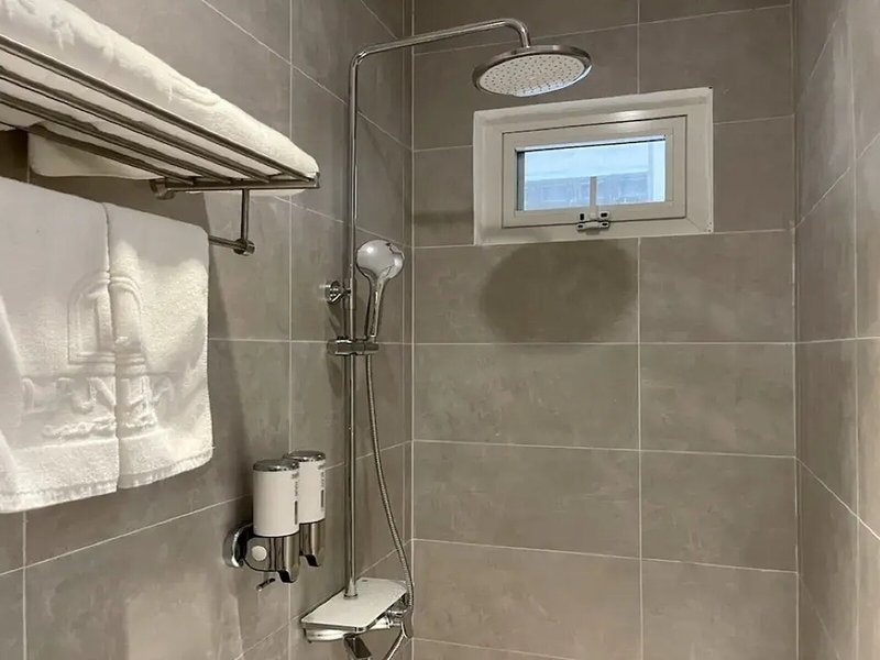 Lanura Apartments And Hotel 43