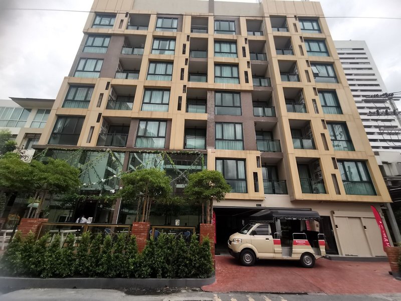 Ramada by Wyndham Ten Ekamai Residences 1