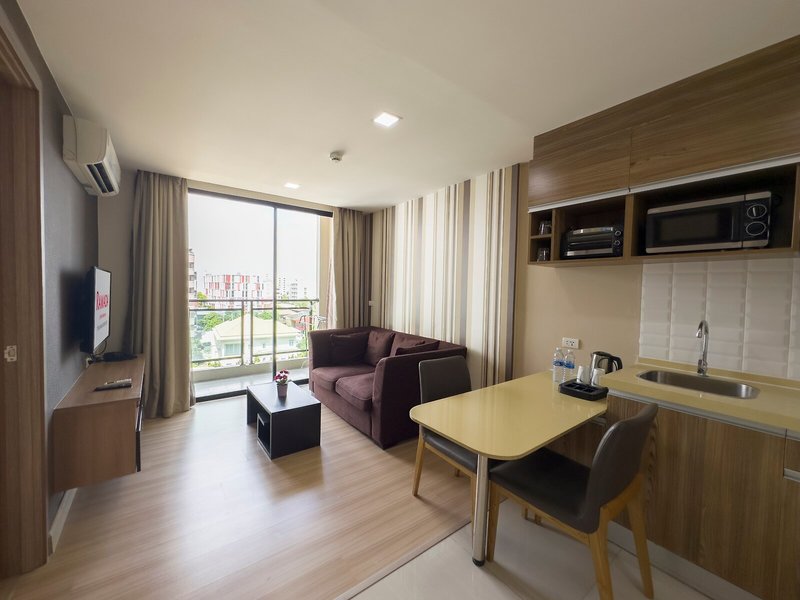 Ramada by Wyndham Ten Ekamai Residences 13