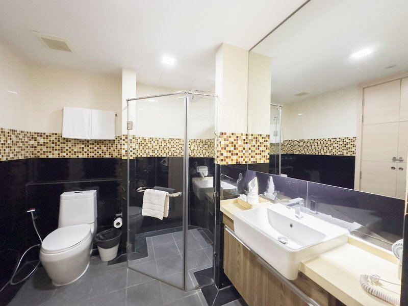 Ramada by Wyndham Ten Ekamai Residences 36