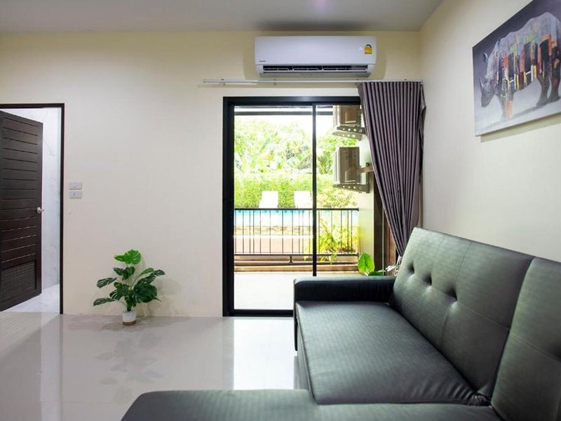 Thip Thip Hotel 32