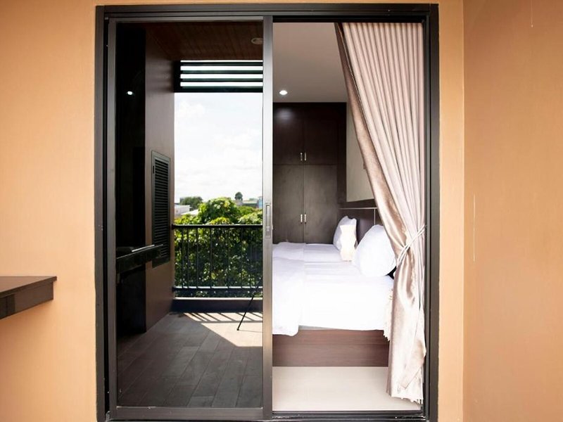 Thip Thip Hotel 33