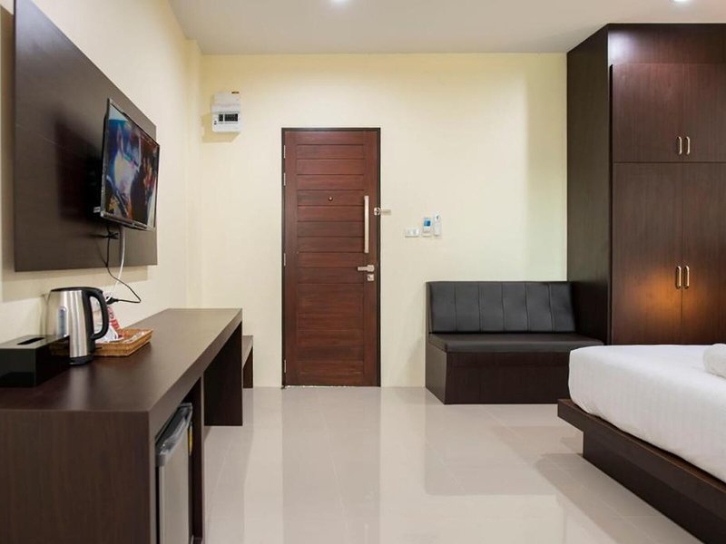 Thip Thip Hotel 38