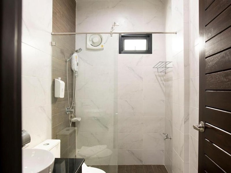 Thip Thip Hotel 45