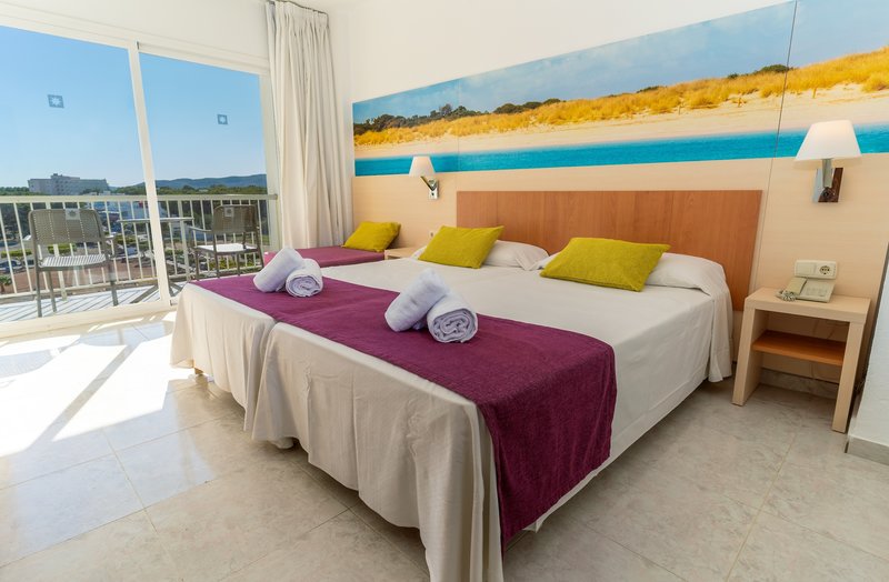 Moon Dreams Coral Beach Hotel 7