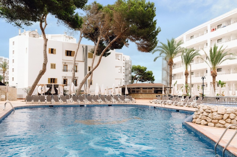 Moon Dreams Coral Beach Hotel 3