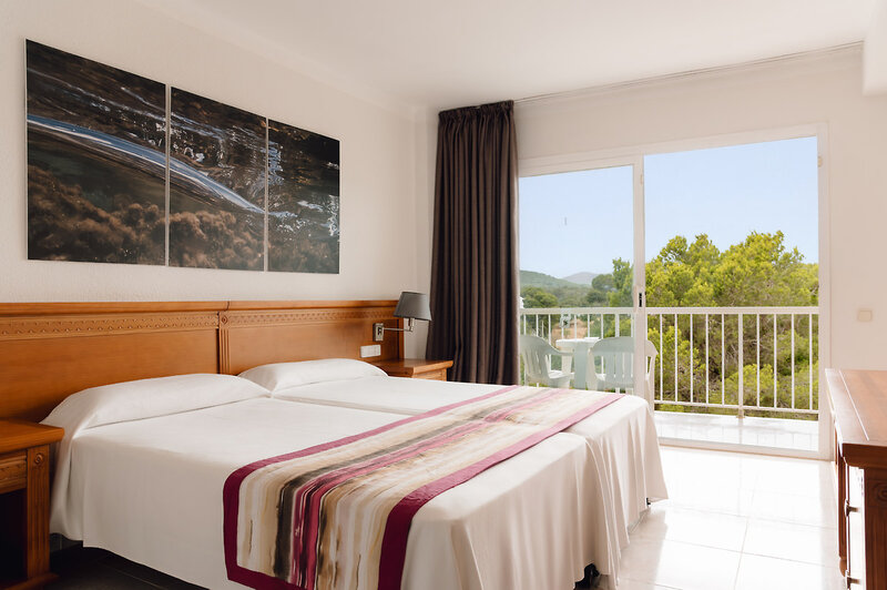 Moon Dreams Coral Beach Hotel 10