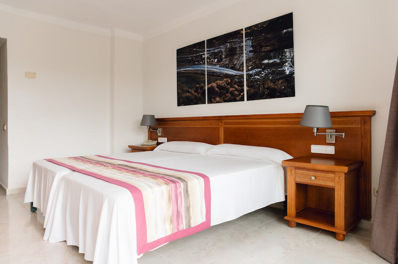 Moon Dreams Coral Beach Hotel 11