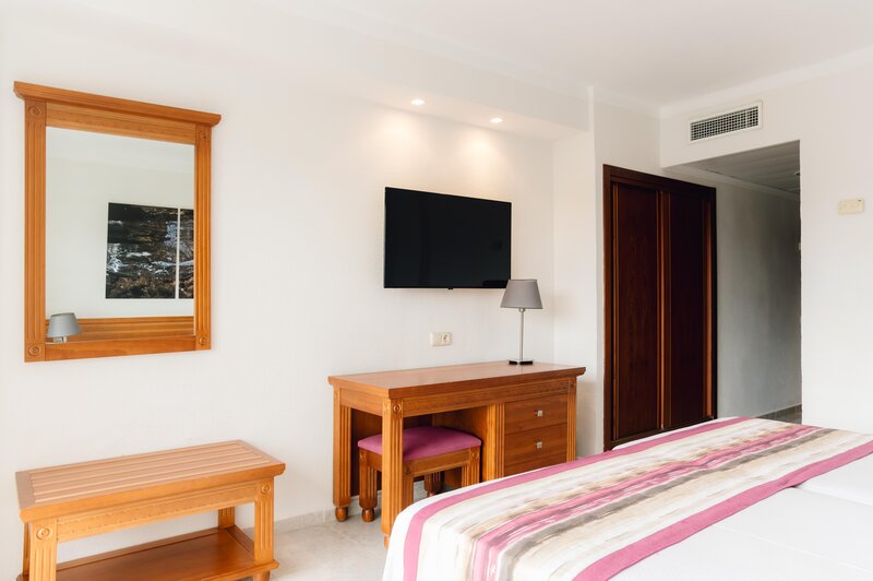 Moon Dreams Coral Beach Hotel 46