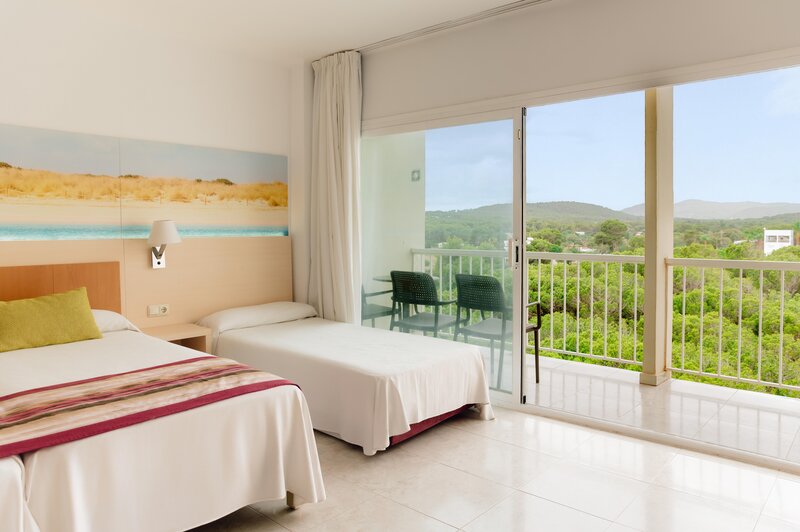 Moon Dreams Coral Beach Hotel 57