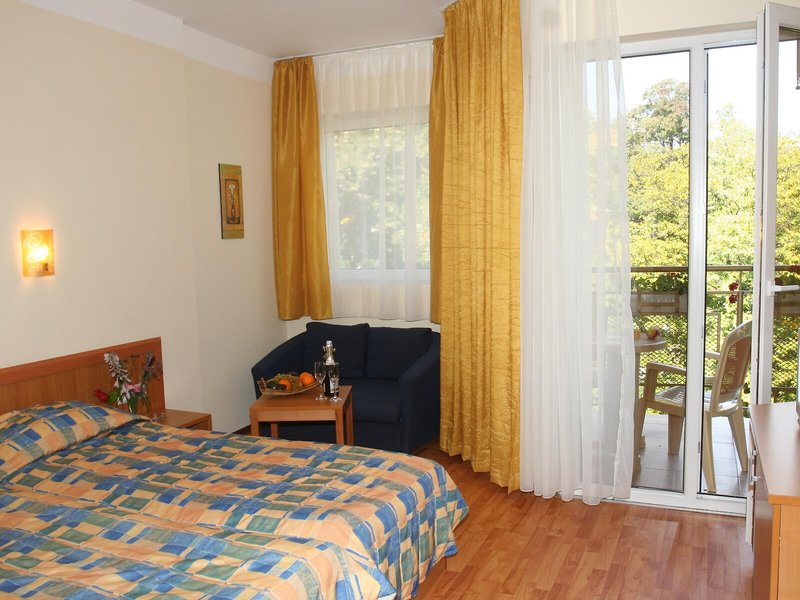 Joya Park Hotel 44
