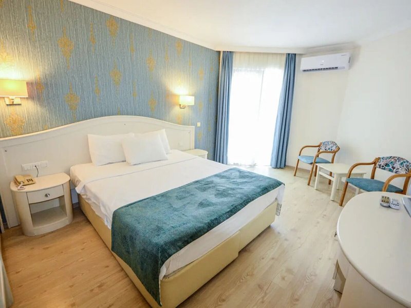 Idas Club Hotel  32