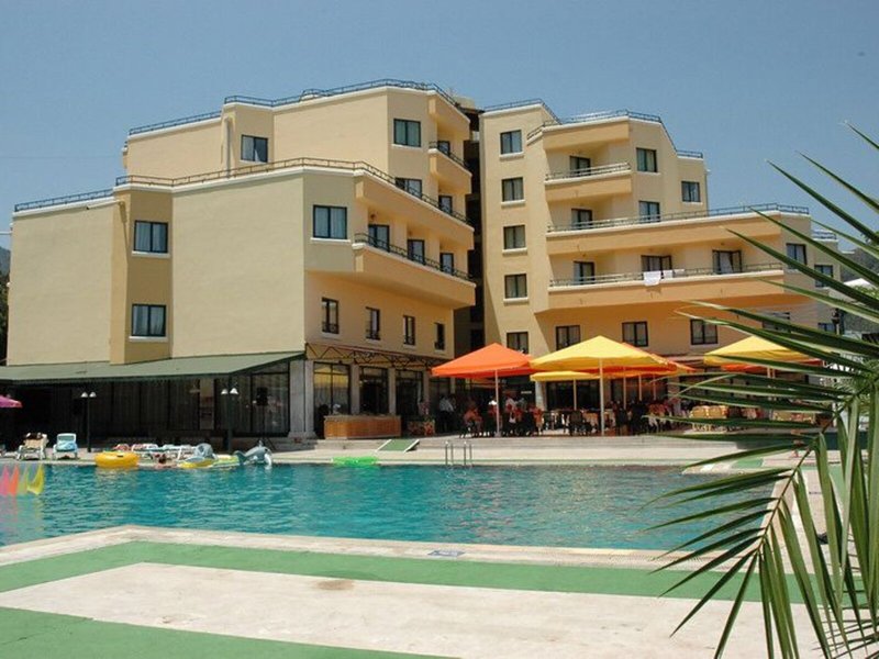 Idas Club Hotel 