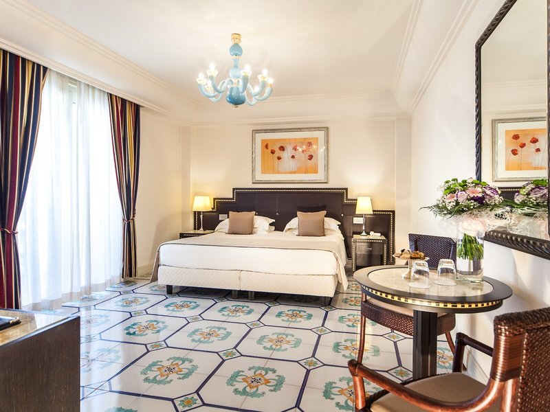 Palace Hotel 25