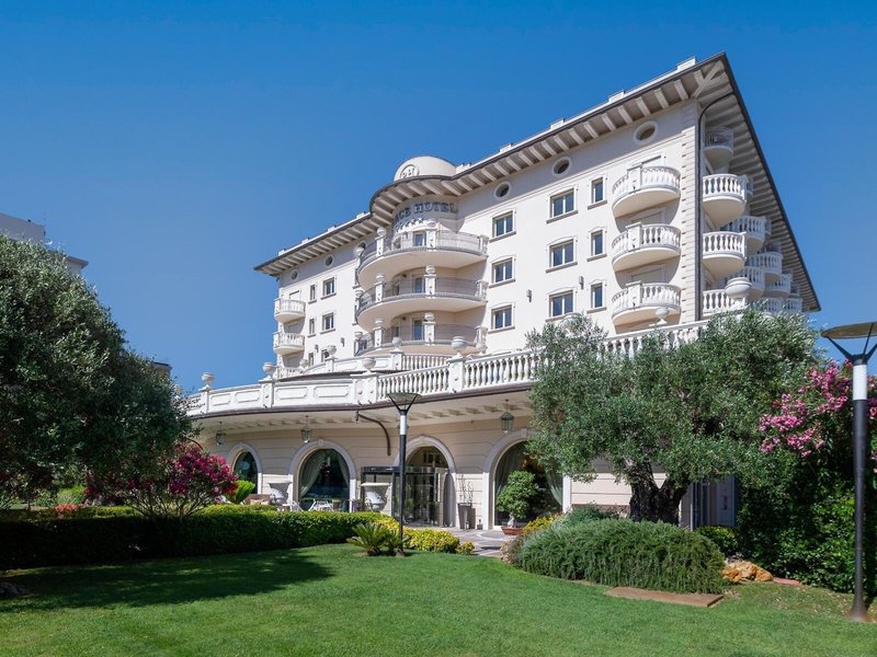 Palace Hotel
