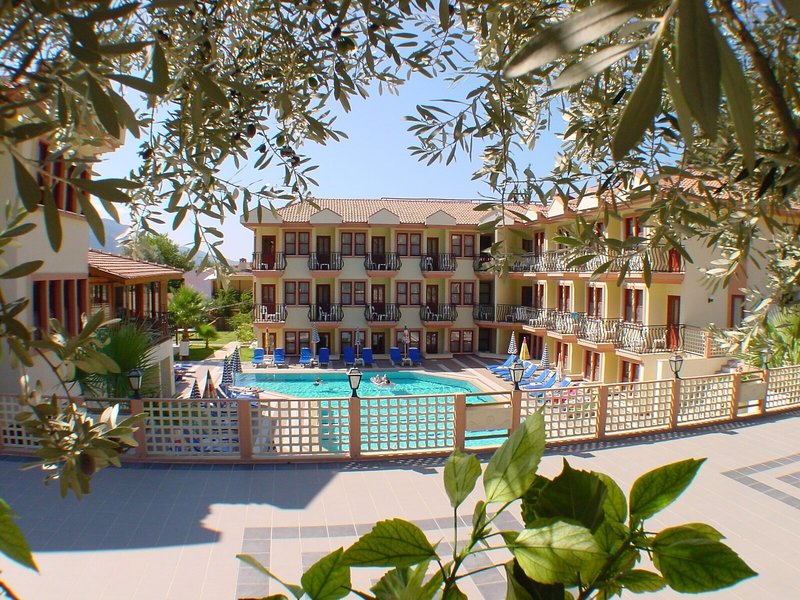 Belcehan Beach Hotel 2