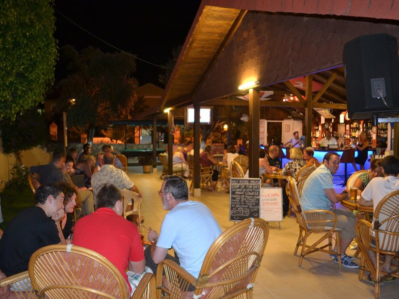 Belcehan Beach Hotel 6