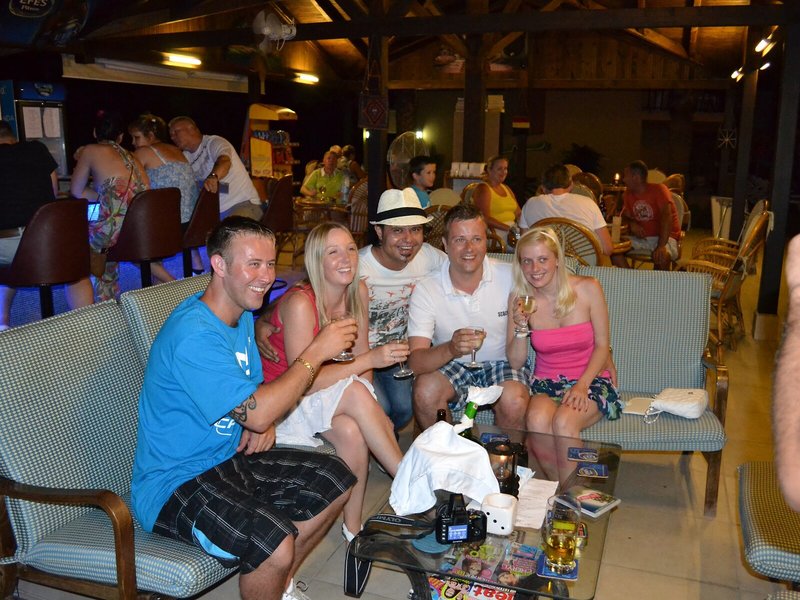 Belcehan Beach Hotel 9