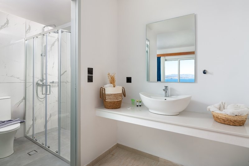 Lindos Nest 7