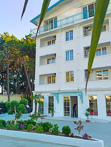 Garden Palace 2