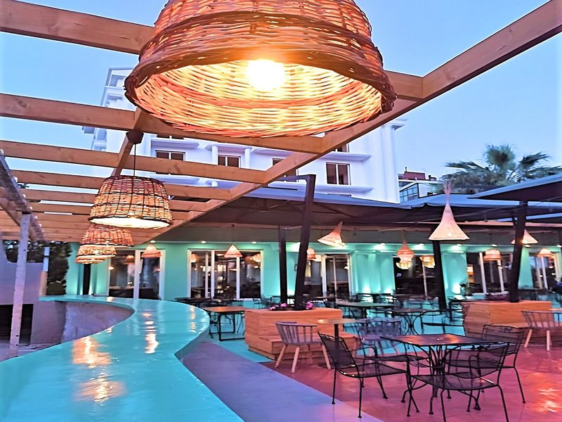 Garden Palace 24
