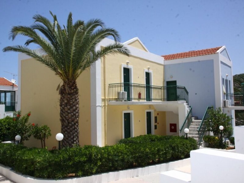 Camari Garden Hotel Apartments 1