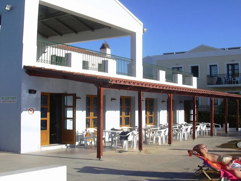 Camari Garden Hotel Apartments 2