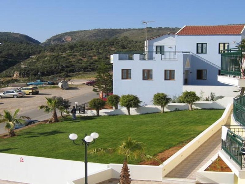 Camari Garden Hotel Apartments 3