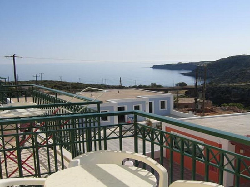 Camari Garden Hotel Apartments 5