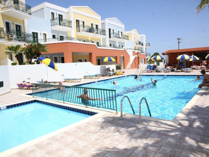 Camari Garden Hotel Apartments 7