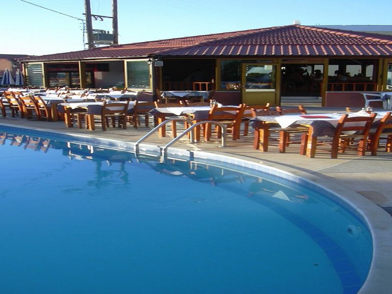 Camari Garden Hotel Apartments 10