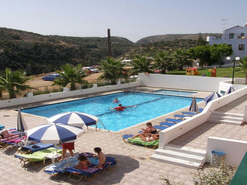 Camari Garden Hotel Apartments 15