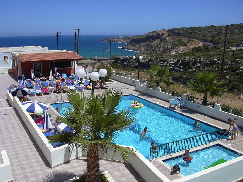 Camari Garden Hotel Apartments 1