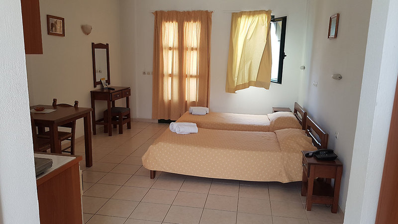 Camari Garden Hotel Apartments 6
