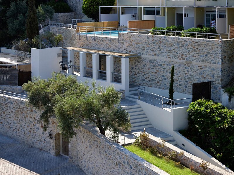 Atrium 5