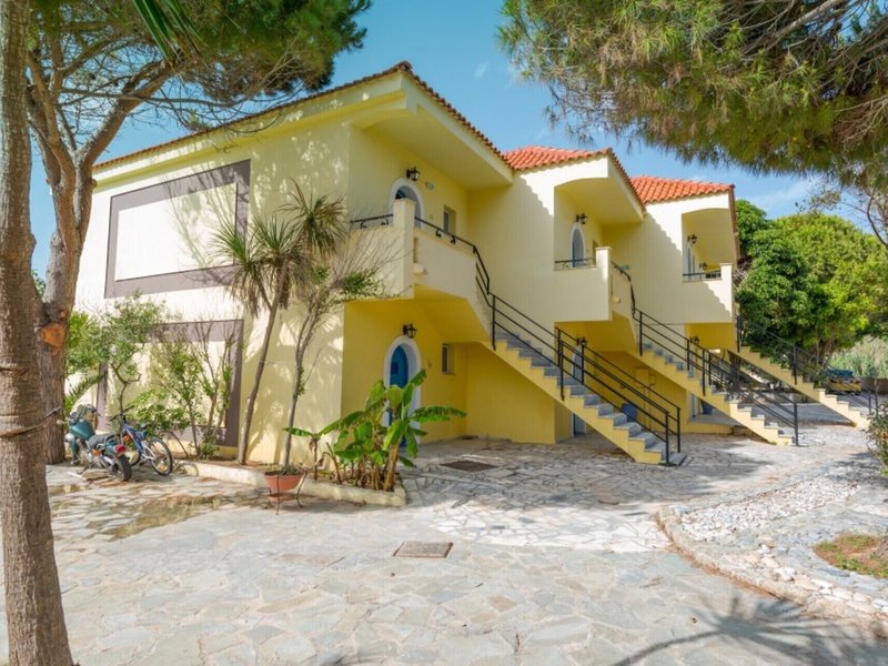 Ammes Studios & Apartments 2