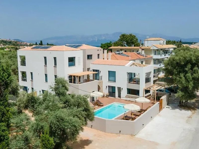 13 Keys Suites 4