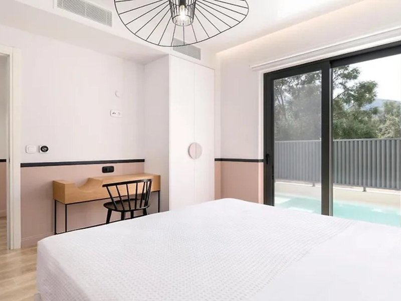13 Keys Suites 7