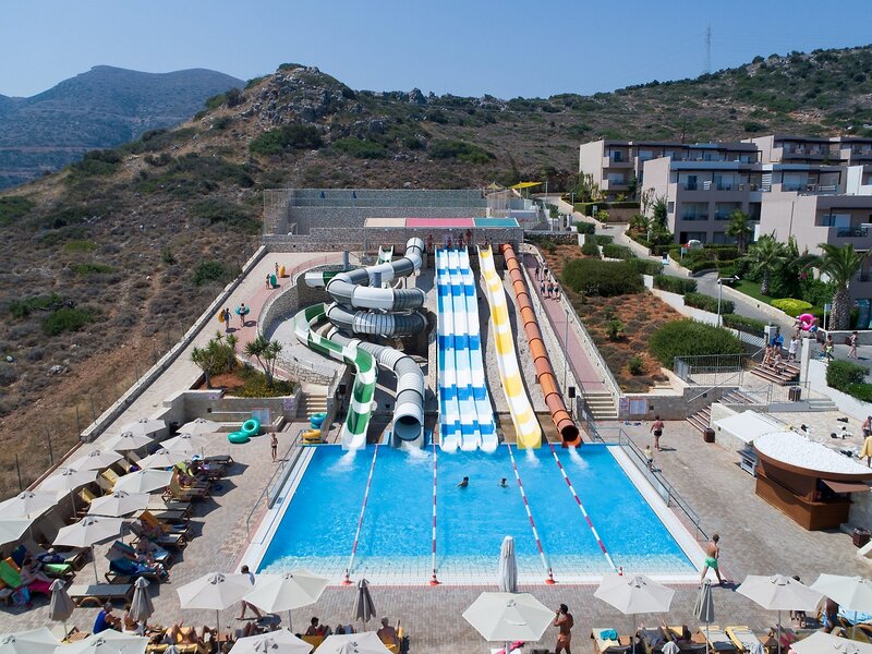Grand Hotel Holiday Resort 4