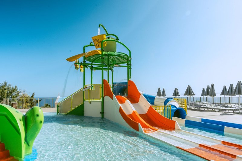 Grand Hotel Holiday Resort 5