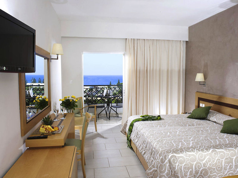 Grand Hotel Holiday Resort 8