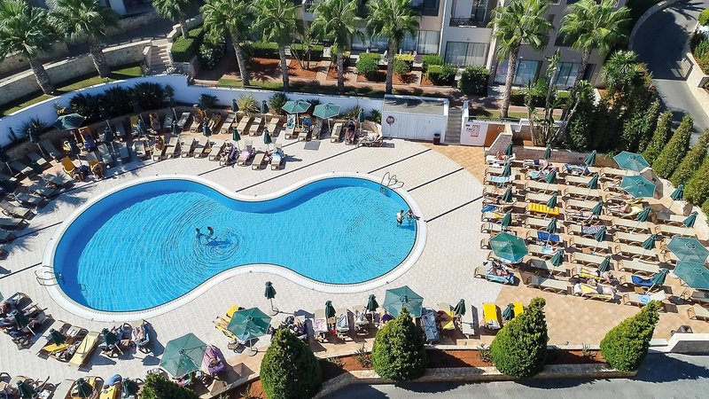 Grand Hotel Holiday Resort 7