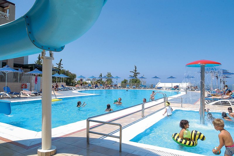 Grand Hotel Holiday Resort 9