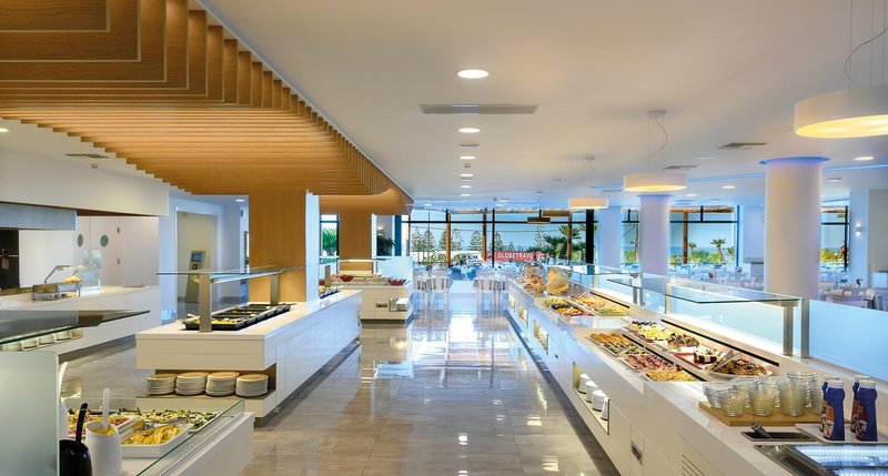 Grand Hotel Holiday Resort 11